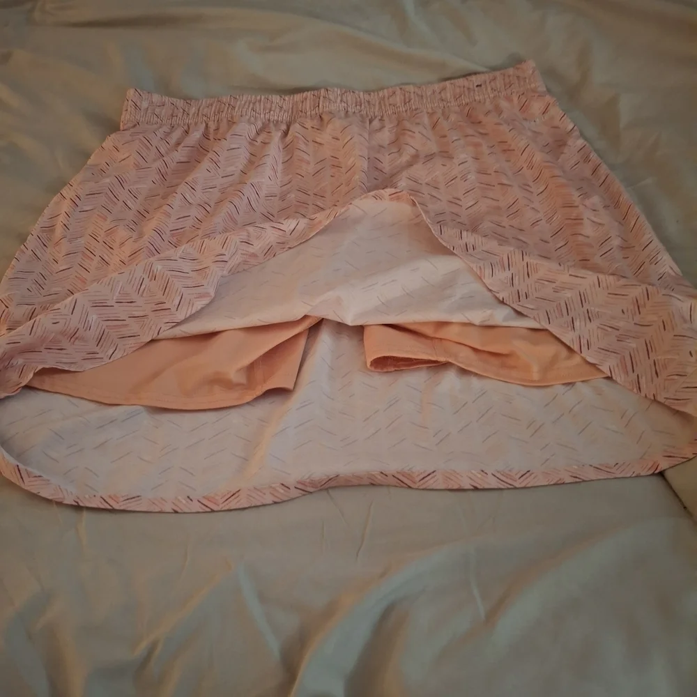 Pacific Trail Women's Peach And Pink Chevron Mini Skort